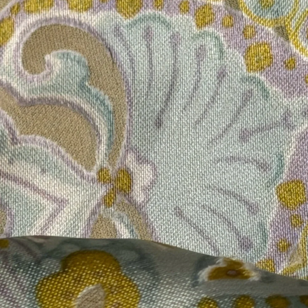Unbranded silk Elegant Paisley Scarf 66”X20” made in Korea
